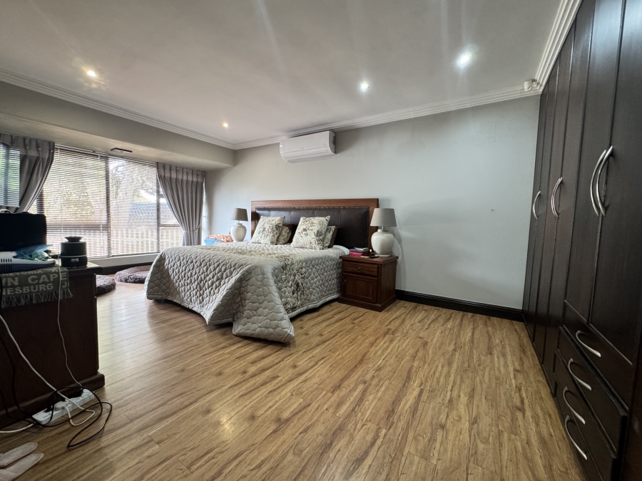4 Bedroom Property for Sale in Wilkoppies North West